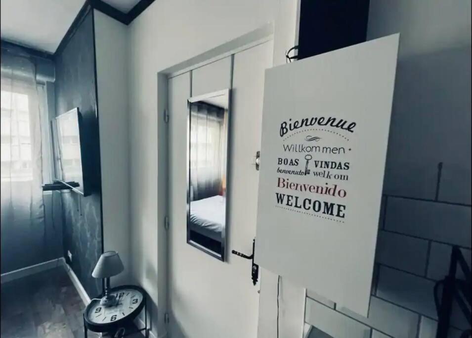 Orphelin Studio Avec Balneo Proche Centre Ville ランス エクステリア 写真
